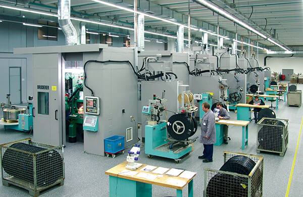 Sorelec_Fournisseur_Lumberg_usine_machines